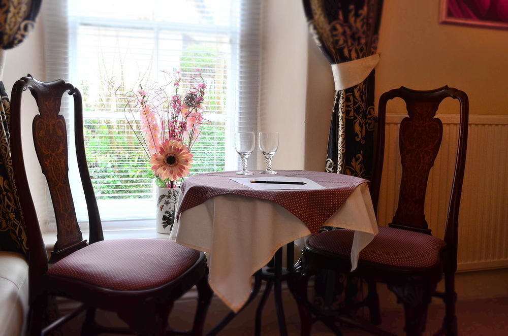 The Priory B&B Whitchurch  Екстериор снимка