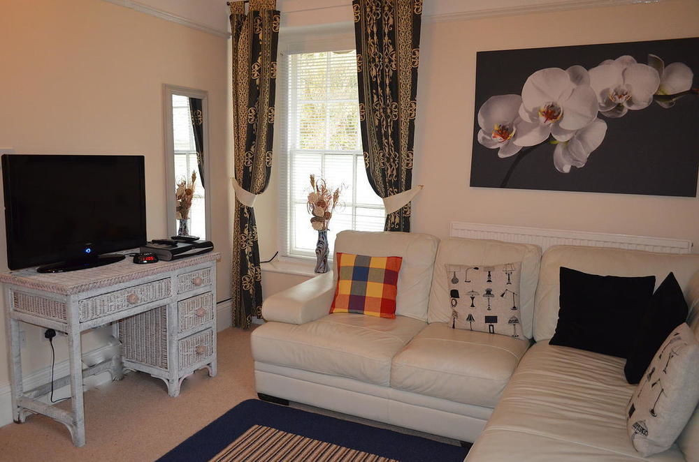 The Priory B&B Whitchurch  Екстериор снимка