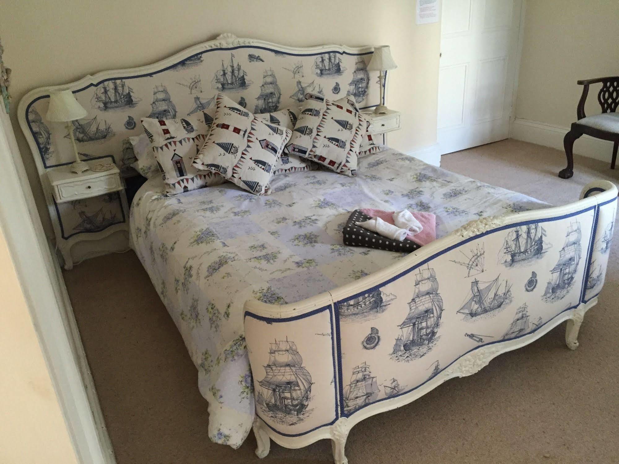 The Priory B&B Whitchurch  Екстериор снимка