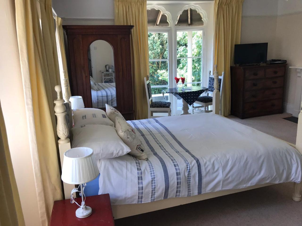 The Priory B&B Whitchurch  Екстериор снимка